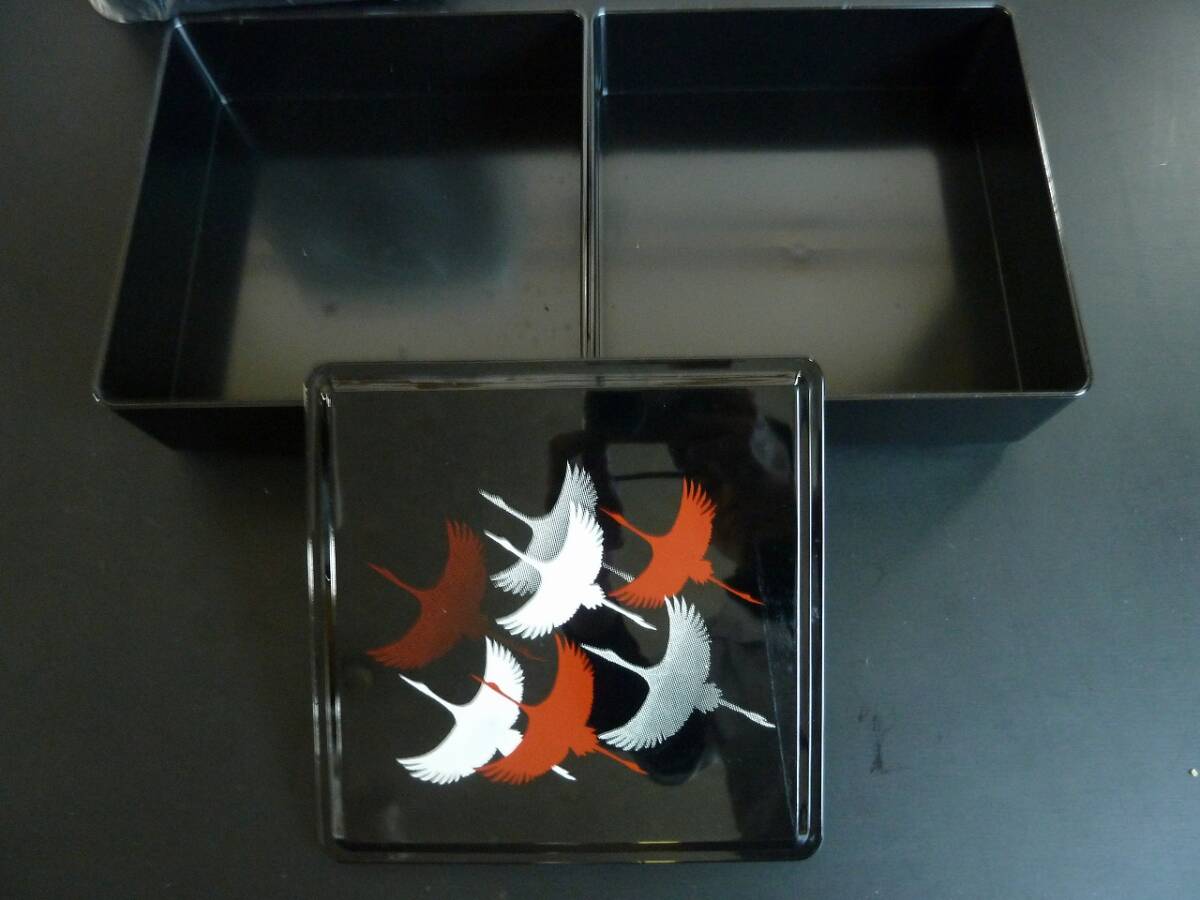 ★☆未使用品★仕出し用 おせち2段重箱5点セット・中仕切りあり★プラスチック製☆★_画像4