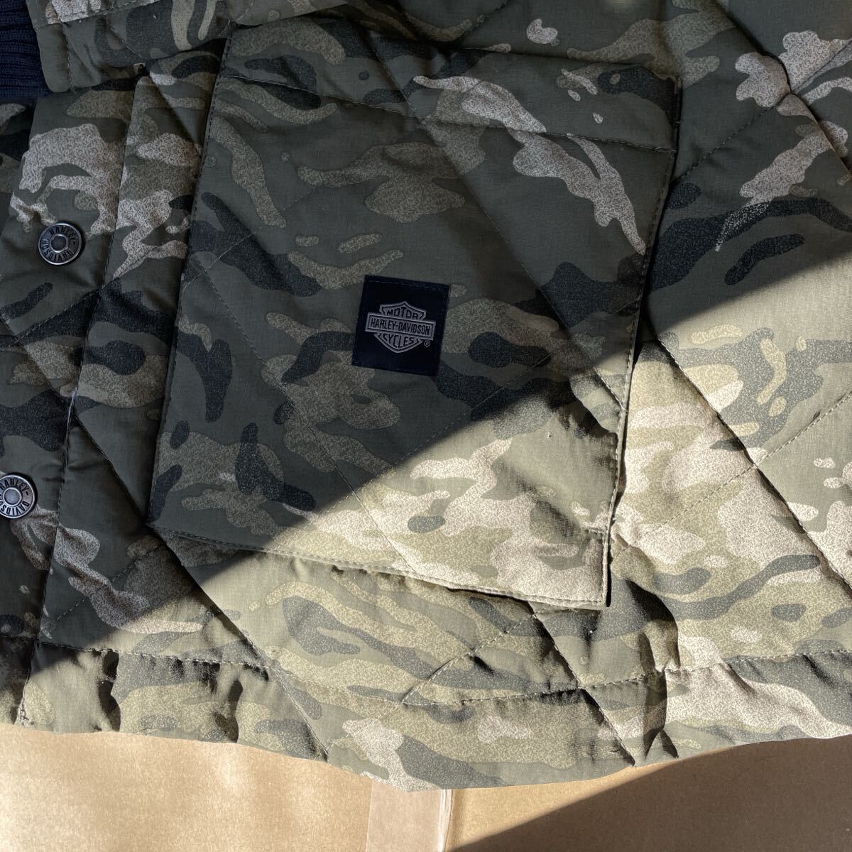 ハーレーダビッドソン　ハーレー　 カモフラ ジャケット 防寒　迷彩柄　XLサイズ_画像2