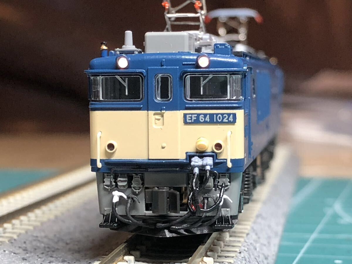 KATO 3024-3 EF64 1000 一般色JR貨物クーラー搭載車【 1025】号機、新品取付加工、常点灯ライトユニット搭載、解放テコ追加、伯備線仕様_画像2