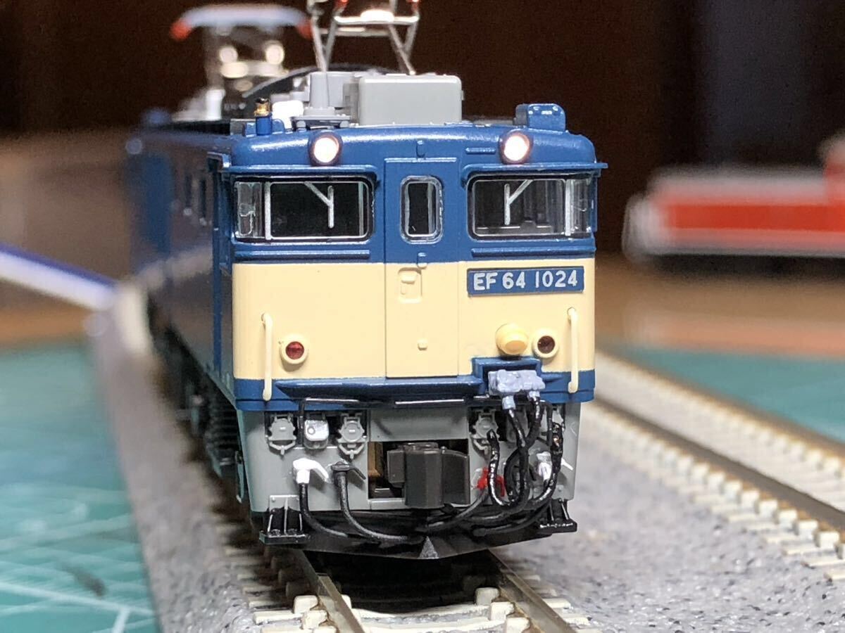 KATO 3024-3 EF64 1000 一般色JR貨物クーラー搭載車【 1025】号機、新品取付加工、常点灯ライトユニット搭載、解放テコ追加、伯備線仕様_画像5
