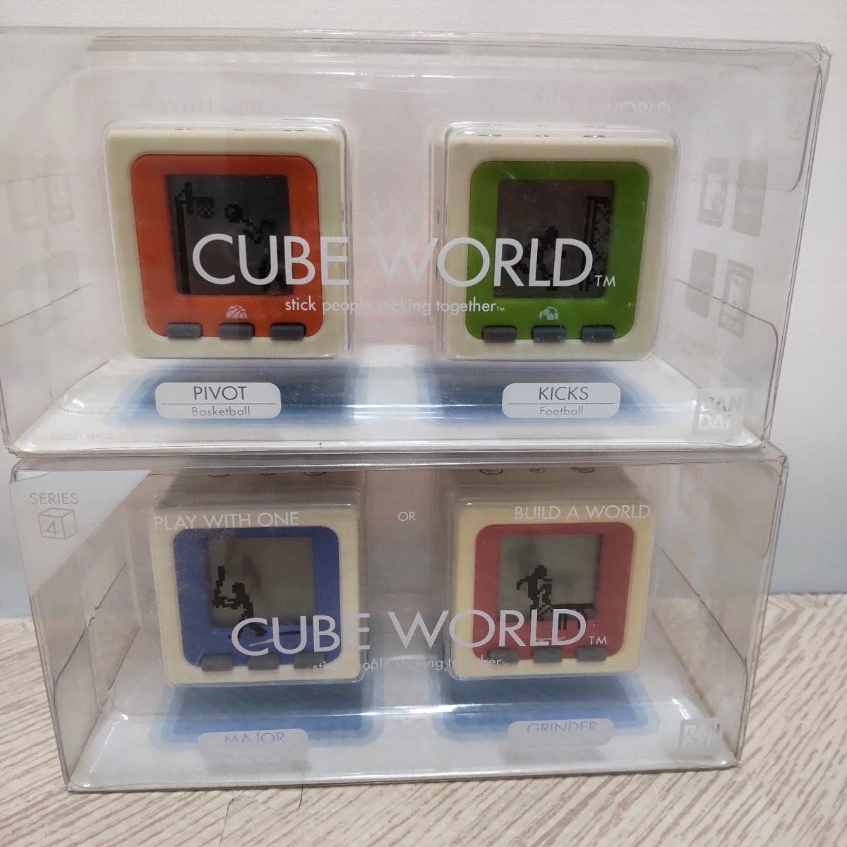  Cube world CUBE WORLD[MAJOR+GRINDER]1 шт [PIVOT+KICKS]1 шт итого 2 шт совместно Bandai 