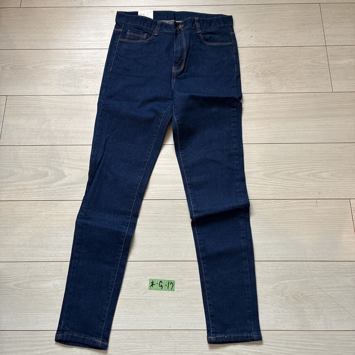未使用　デニム ジーンズ　 デニムパンツ スキニー　サイズL DENIM&4season 韓国　レディース_画像1