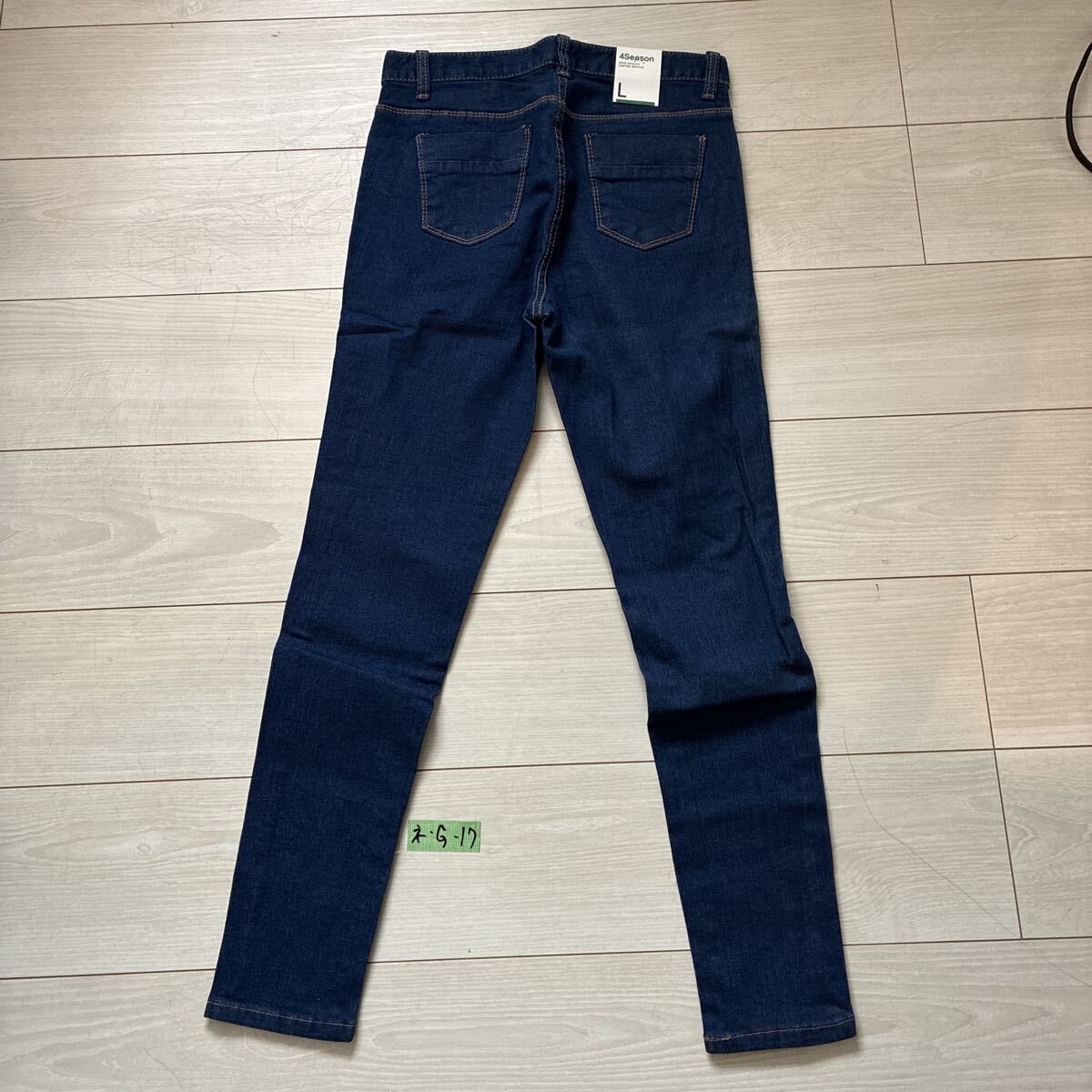 未使用　デニム ジーンズ　 デニムパンツ スキニー　サイズL DENIM&4season 韓国　レディース_画像2