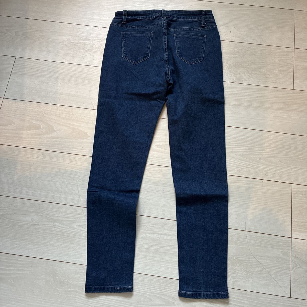 ストレッチ　デニム デニムパンツ ジーンズ スキニー　レディース　インディゴ　サイズ28_画像2