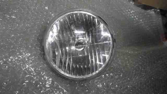 トゥデイ FI　AF67-1314xxx の　ヘッドライト *1763432593　中古_画像1