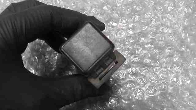 マグザム　SG17J-015　の　ウインカーリレー *1763689862　中古_画像6