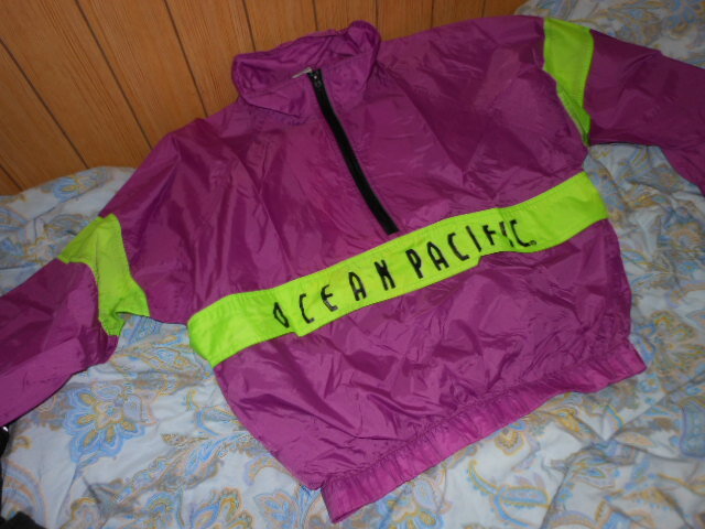 送料無料です◆Ocean Pacific オーシャンパシフィック◆紫色 ナイロン ジャケット 身幅60cm 総丈65cm_画像3