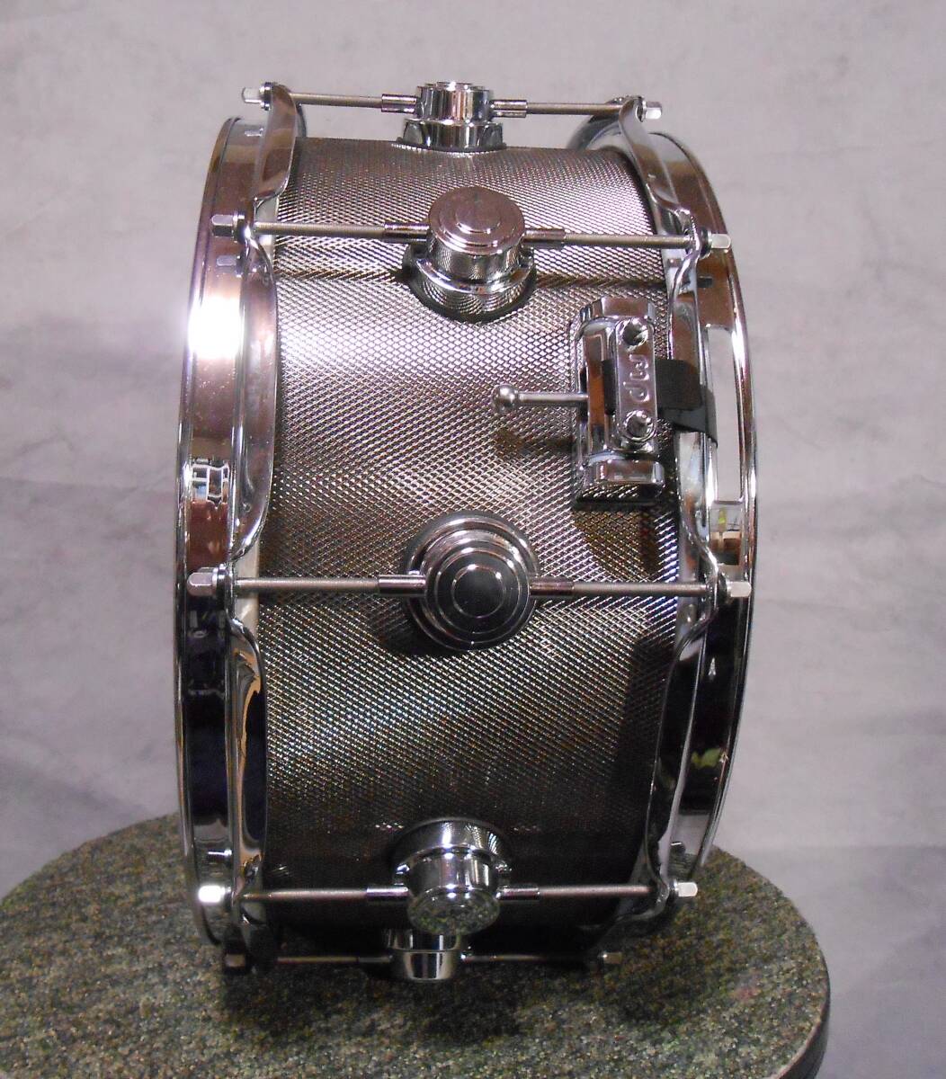 dw 14x6.5 3mm厚キャスト（鋳造）スチール　スネアドラム 新品同様_画像3