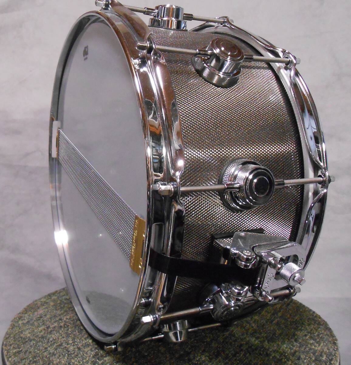dw 14x6.5 3mm厚キャスト（鋳造）スチール　スネアドラム 新品同様_画像2