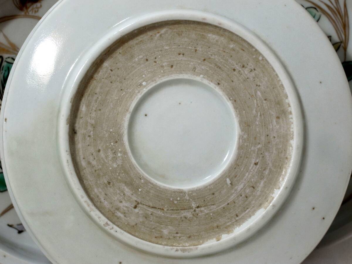 3-1★江戸期は十分有る 古伊万里 色絵金彩 菊蝶絵 吊焼 13センチ皿 5客_画像8