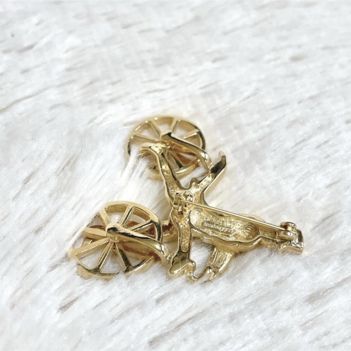 極美品 希少 BURBERRY ジェントルマン 自転車 ブローチ ライトストーン バーバリー_画像5