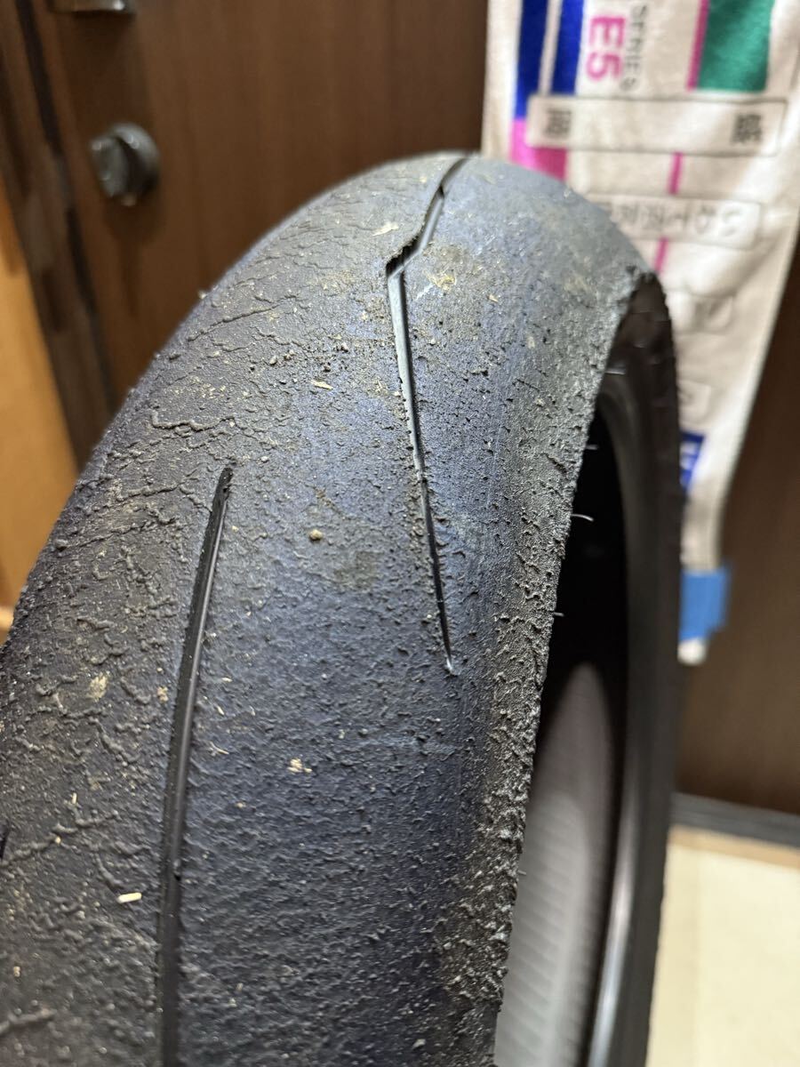 中古MCタイヤ 2023年製造 PIRELLI DIABLO SUPERCORSA V3 SC1 140/70ZR17 ピレリ ディアブロ スーパーコルサ 140 70 17 4323 K6729_画像4