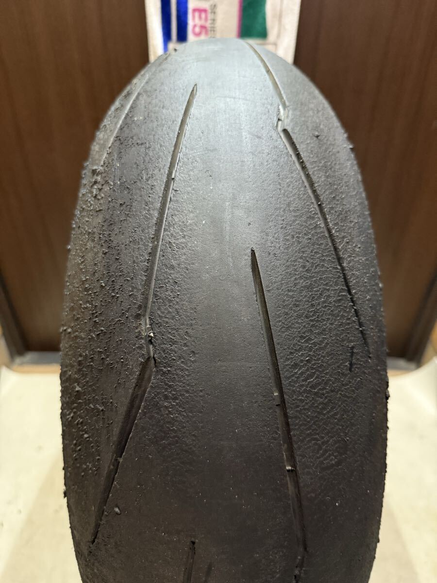 中古MCタイヤ PIRELLI DIABLO SUPERCORSA V3 SC1 200/55ZR17 ピレリ ディアブロ スーパーコルサ 200 55 17 4621 K6751_画像1