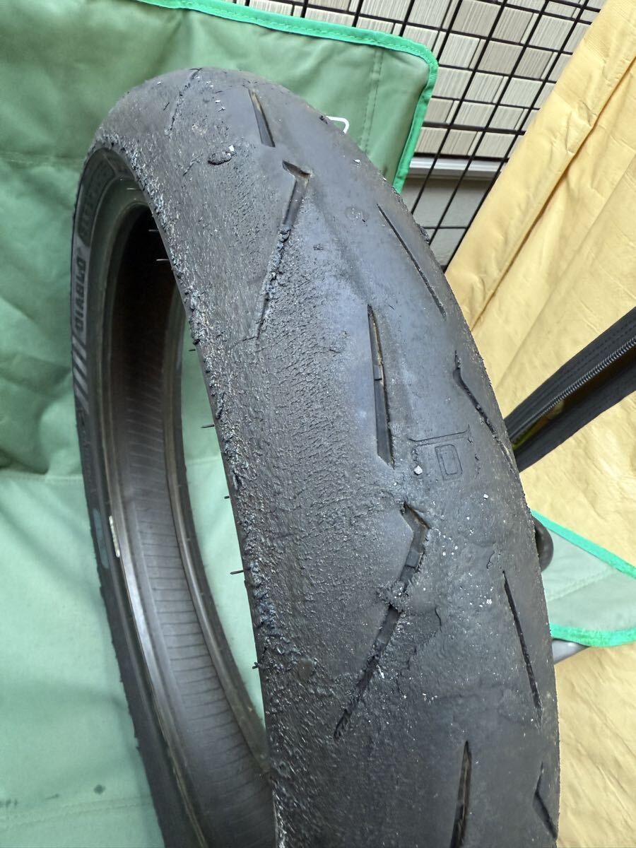 中古MCタイヤ 2023年製造 PIRELLI DIABLO SUPERCORSA V4 SC1 110/70R17 ピレリ ディアブロ スーパーコルサ 110 70 17 2623 K花_画像5