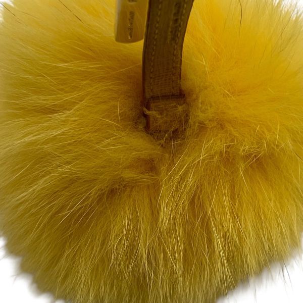 * прекрасный товар Fendi FENDI мех pompon очарование брелок для ключа сумка очарование желтый цвет мех лисы кожа женский 5E055
