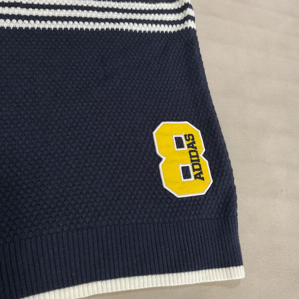 【超美品】adidas GOLF アディダスゴルフ テーラーメイドレディースM ニットベスト ゴルフウェア ニット ベスト Vネックベスト ワッペン　_画像9