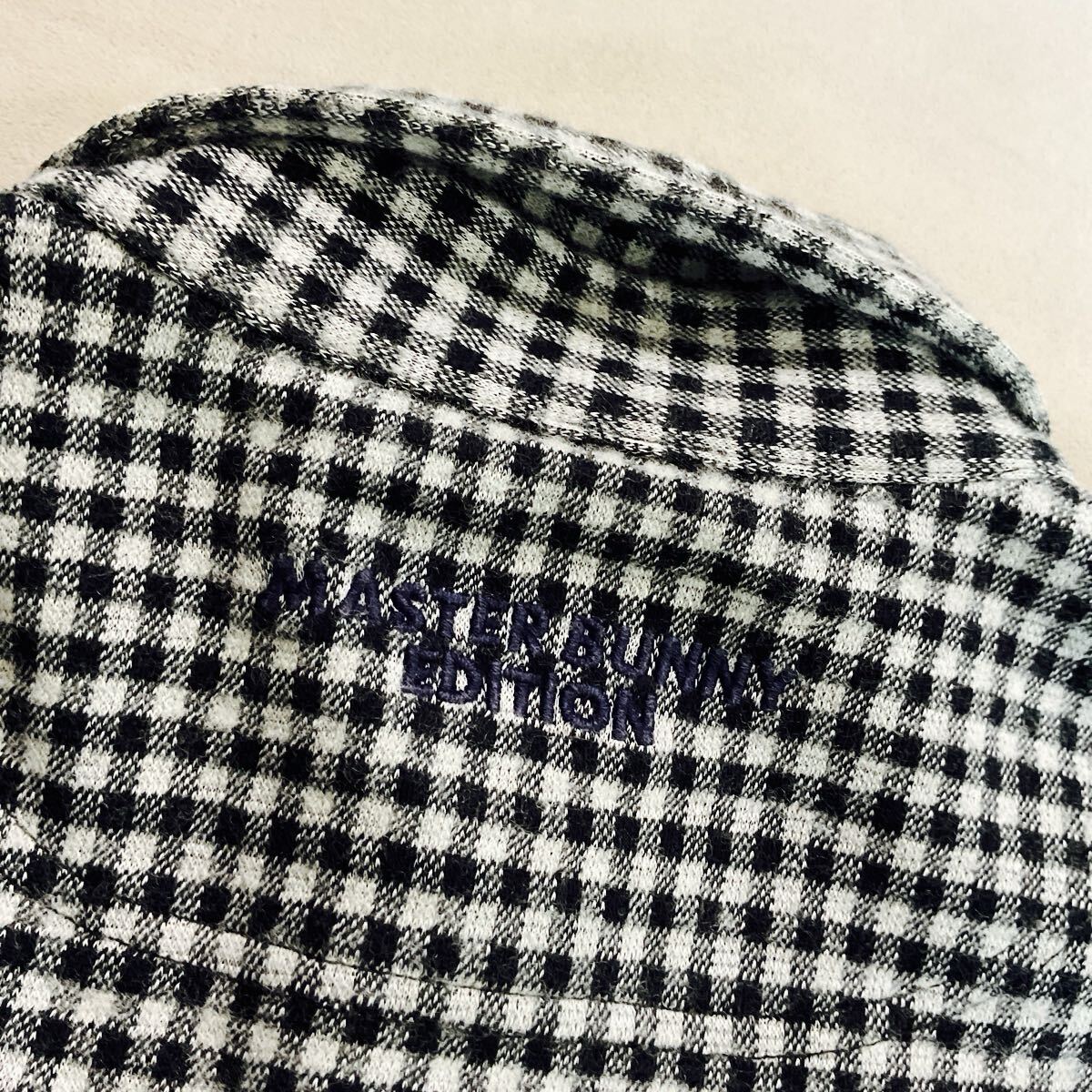 【超美品】 MASTER BUNNY EDITION マスターバニーエディション パーリーゲイツ メンズ3 S相当 長袖ポロシャツ ゴル 長袖ポロシャツ 日本製_画像10