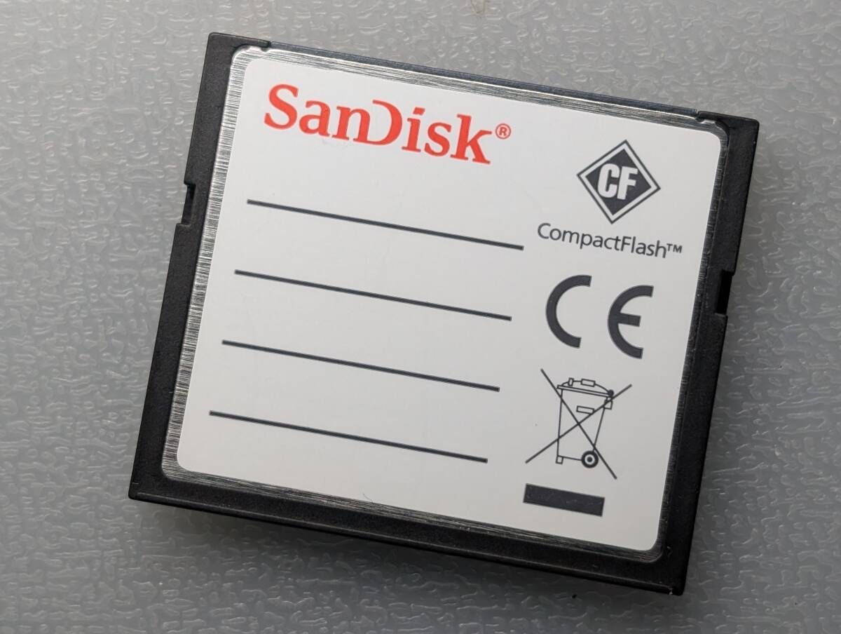 SanDisk CompactFlash Ultra 2GB CF футляр для карточек имеется SanDisk CompactFlash карта памяти рабочее состояние подтверждено 