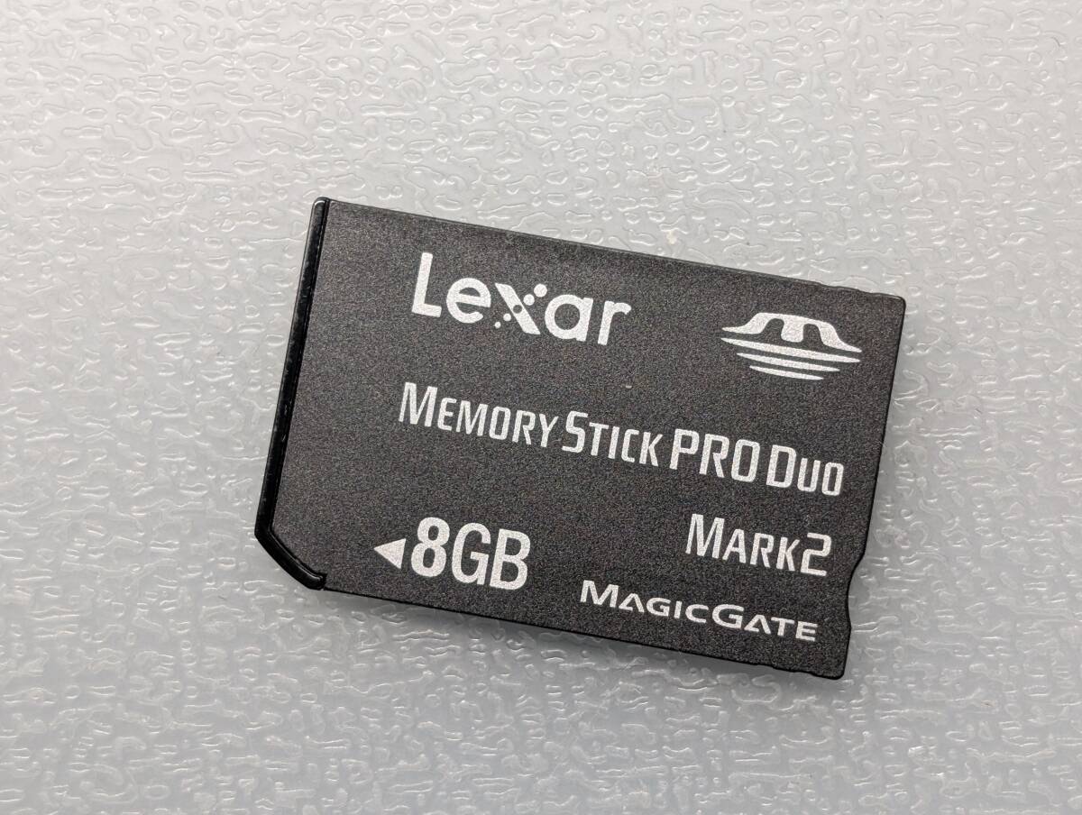 Lexar Memory Stick PRO Duo 8GB ケース付き レキサー・メディア メモリースティック プロ デュオ PSP メモリーカード 動作確認済み_画像1