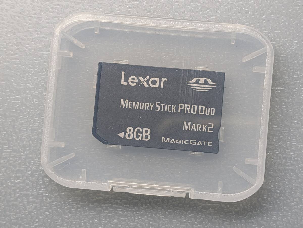 Lexar Memory Stick PRO Duo 8GB ケース付き レキサー・メディア メモリースティック プロ デュオ PSP メモリーカード 動作確認済み_画像4