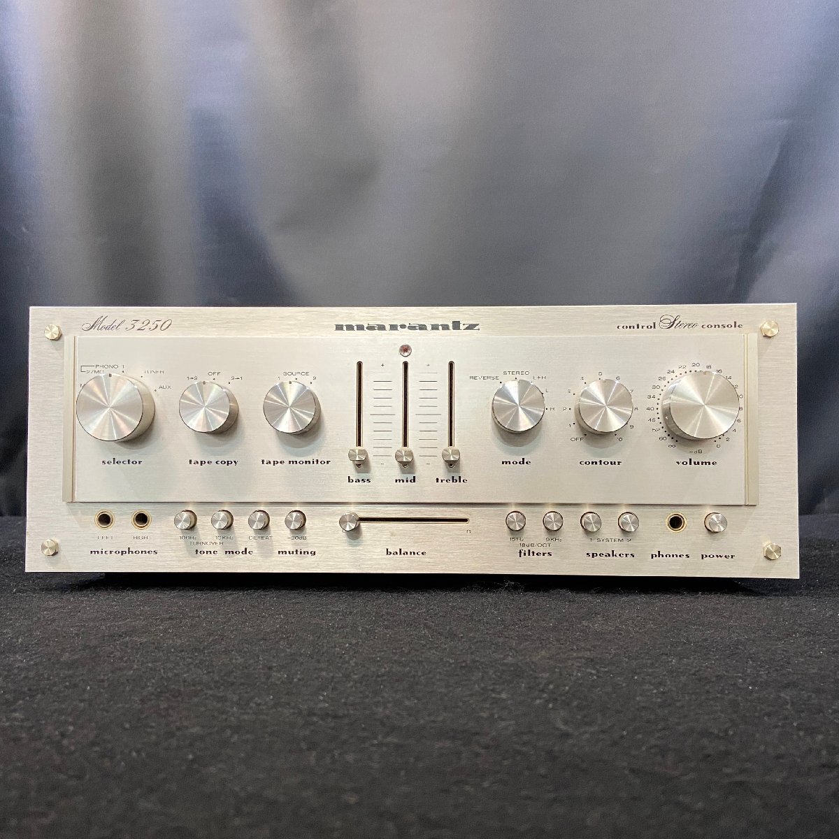 【 C 】6254 marantz Model3250 プリアンプ マランツ 199795_画像2