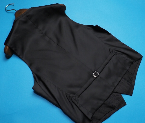 新品定価2.5万円 COMME CA MEN コムサメン 春夏『チェルッティ イタリア製生地』チェック ジレ/ベストSS灰(04) 03VP02_画像2