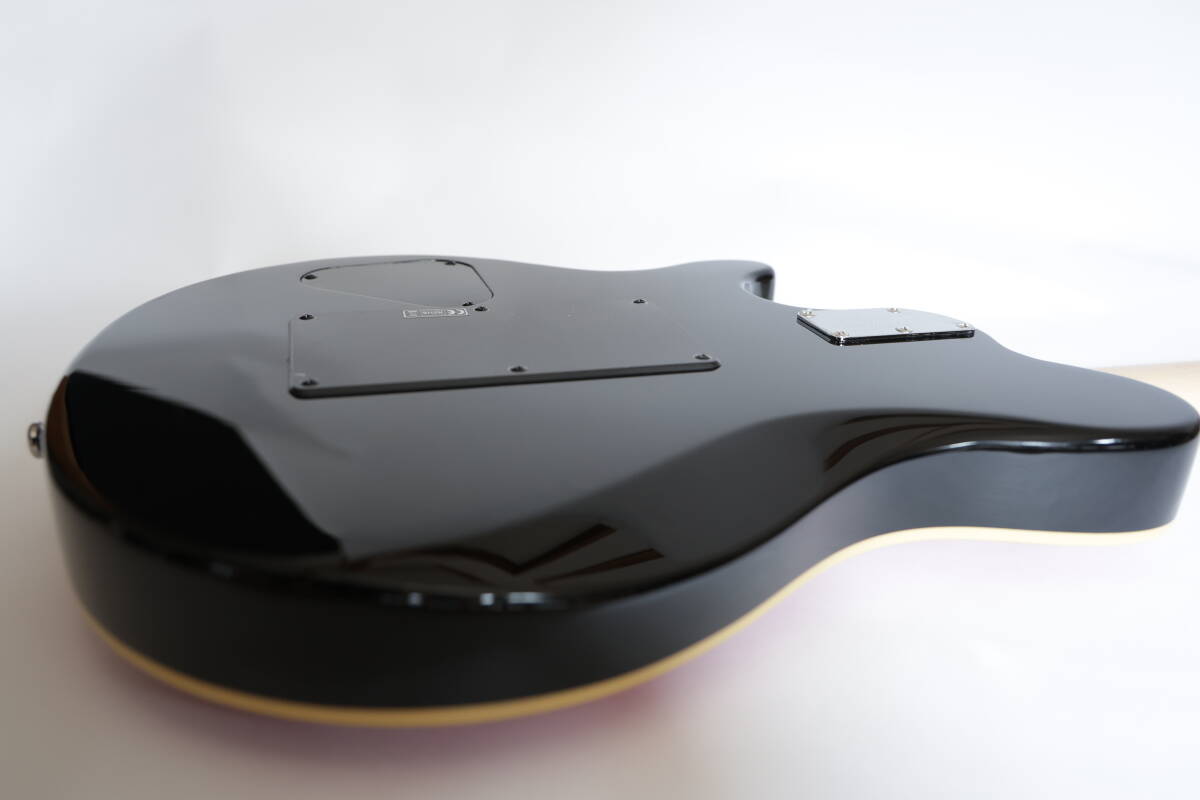 Sterling by MUSIC MAN AX40D TPK/M （ピンク）★極美品★_画像5