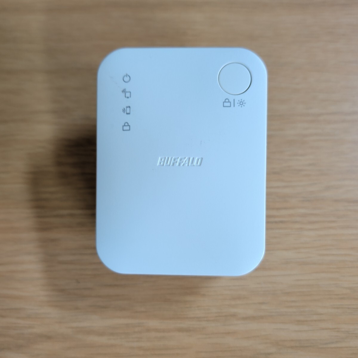 BUFFALO WiFi 無線LAN 中継機 WEX-733DHP 11ac 433+300Mbps コンセント直挿しモデル ユーズド品_画像1