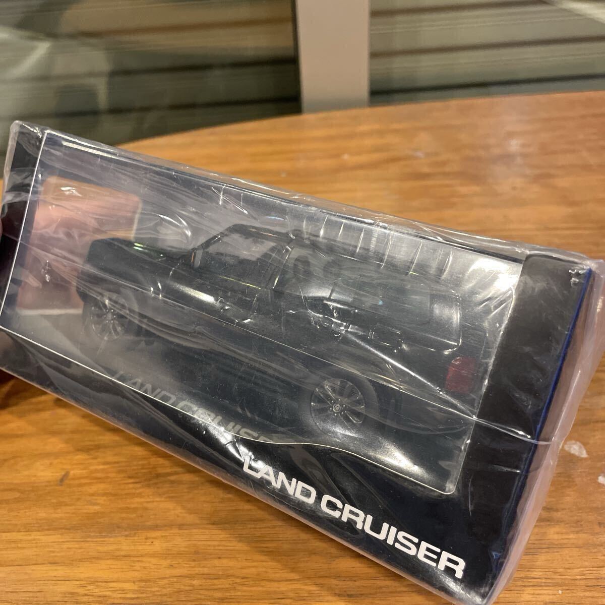★送料込み★トヨタ ランクル250 1/30 ランドクルーザー 202 ブラック カラーサンプル 非売品 ミニカー _画像3