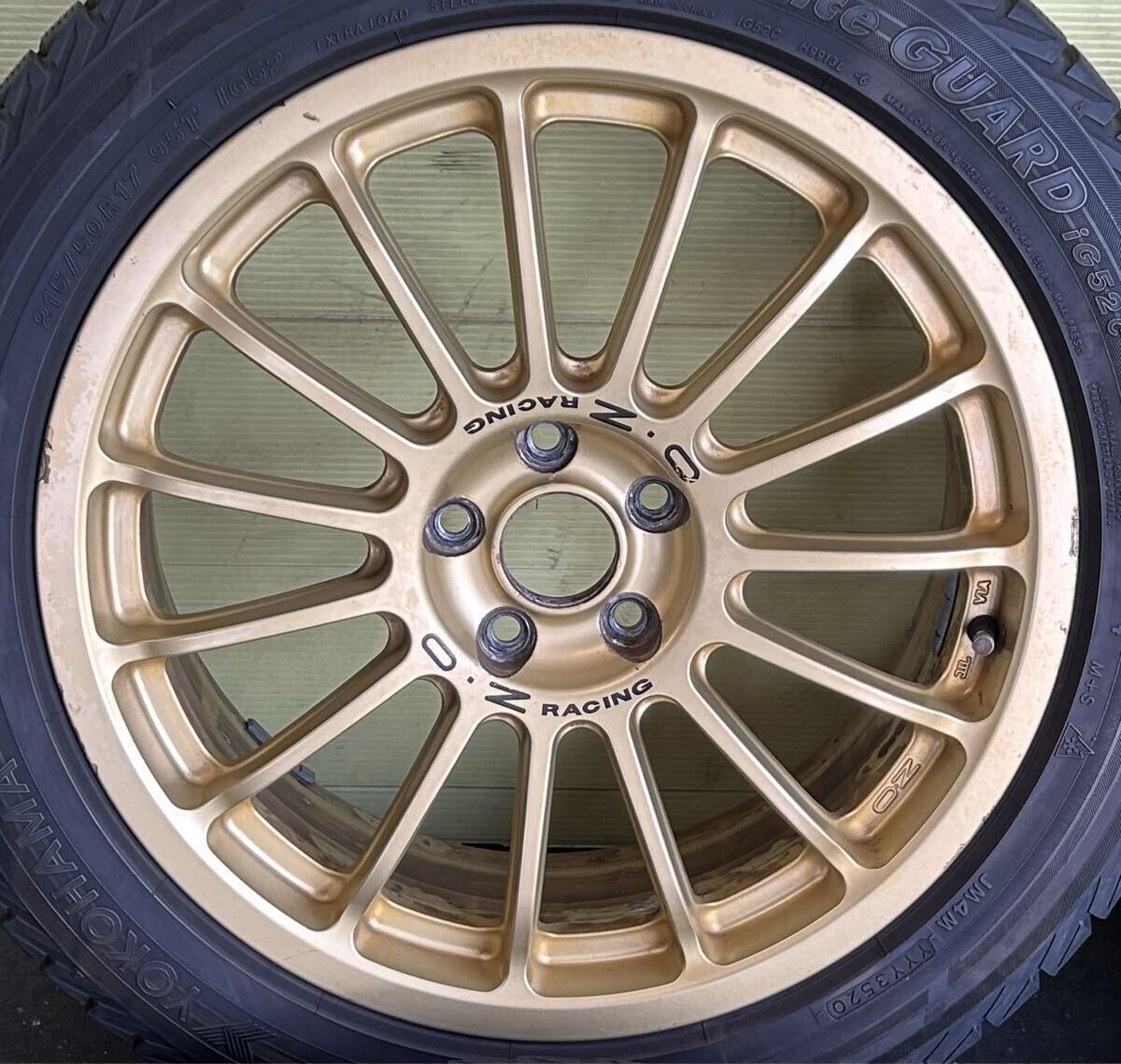 215/50R17 2020年スタッドレス ヨコハマice GUARD IG52 タイヤアルミセット O・Z 5穴 PCD100 ET+48 17×7J ハブ56mm_画像8