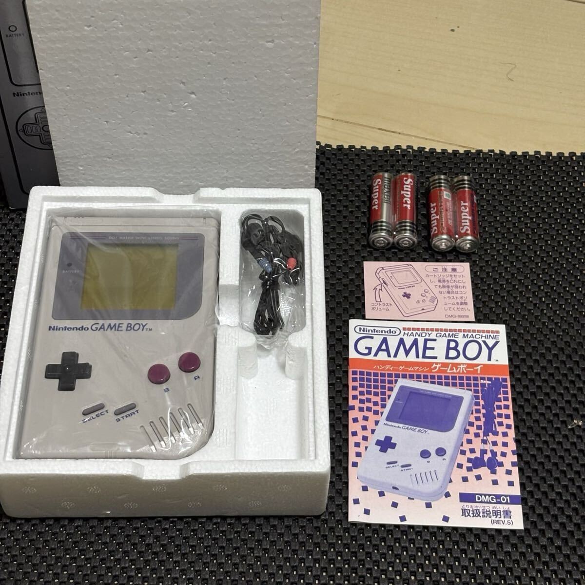 ★新品未使用★初代 ゲームボーイ 本体 NINTENDO 任天堂 GAMEBOY DMG-01 _画像3