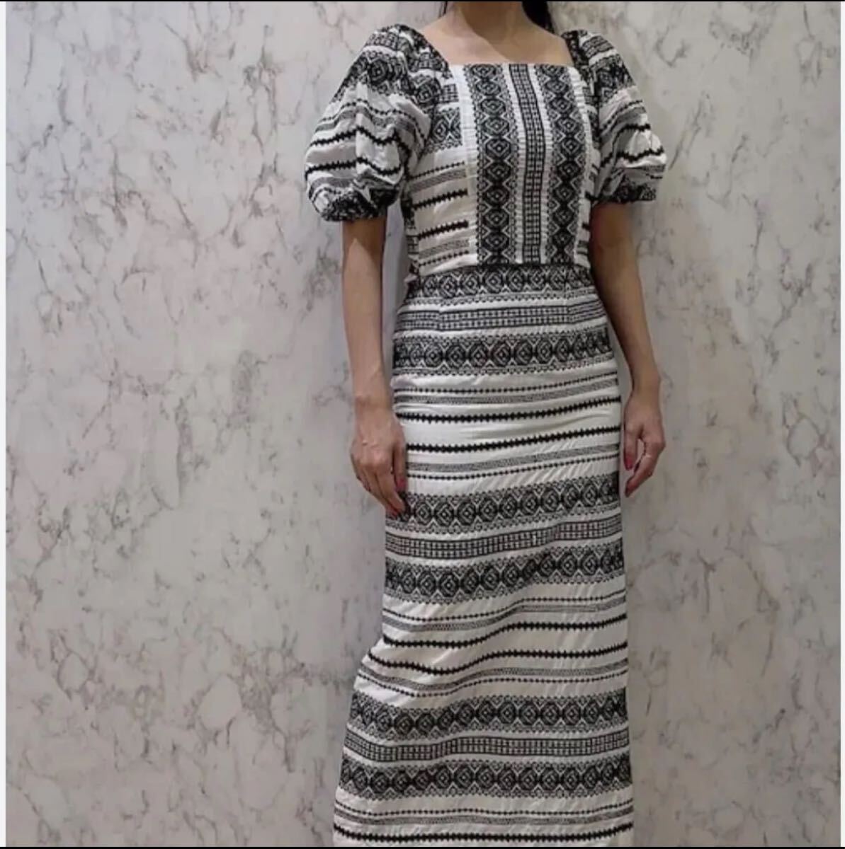 新品　マーキュリーデュオ セットアップ 刺繍 背中リボン 定価総額30000 サイズSとフリーサイズ_画像3