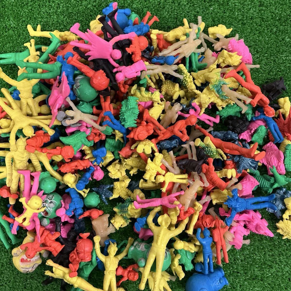  Ultraman ..... Kamen Rider ластик монстр ластик суммировать Gacha Gacha Showa Retro много суммировать текущее состояние товар 