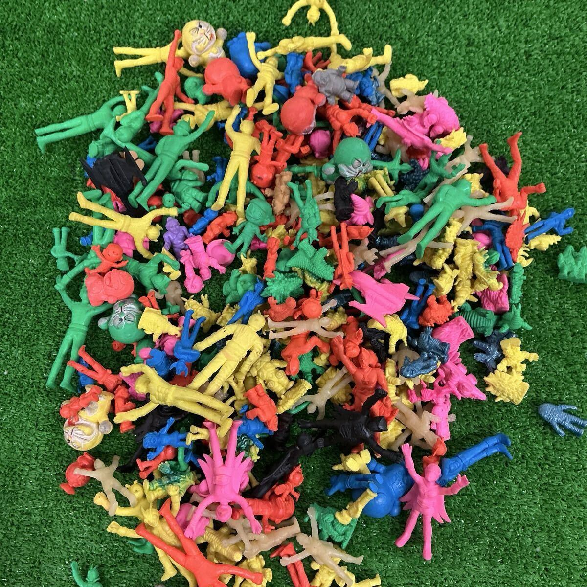  Ultraman ..... Kamen Rider ластик монстр ластик суммировать Gacha Gacha Showa Retro много суммировать текущее состояние товар 