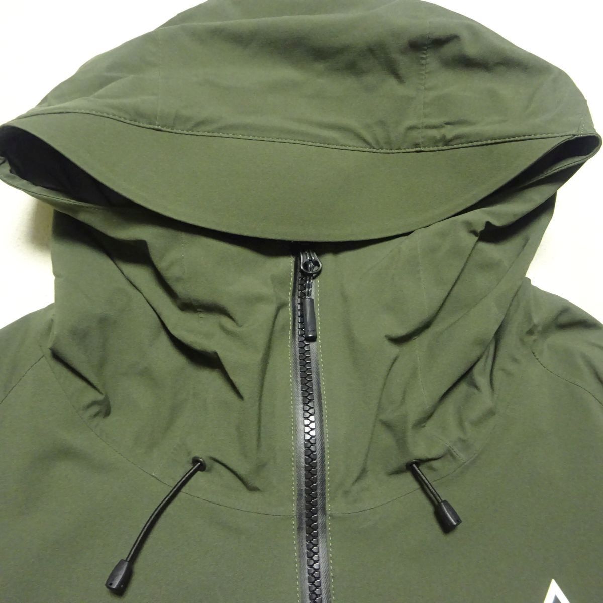 ★良品♪TARAS BOULBA★マウンテンパーカーL/タラスブルバナイロンジャケットメンズアウトドアウェアブルゾンジャンパーDiAPLEX_画像5