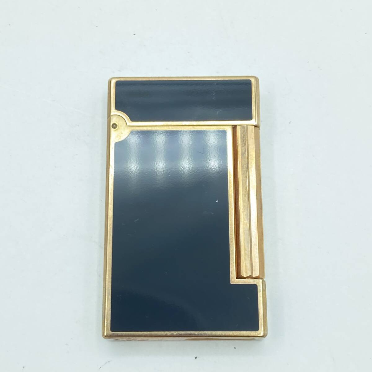 『AP7』Du Pont　デュポン　都彭　ライター　スクエアー　スリム型　ローラ式　黒ｘ金カラー　火花無し　箱付き　ヴィンテージ品　現状品_画像2