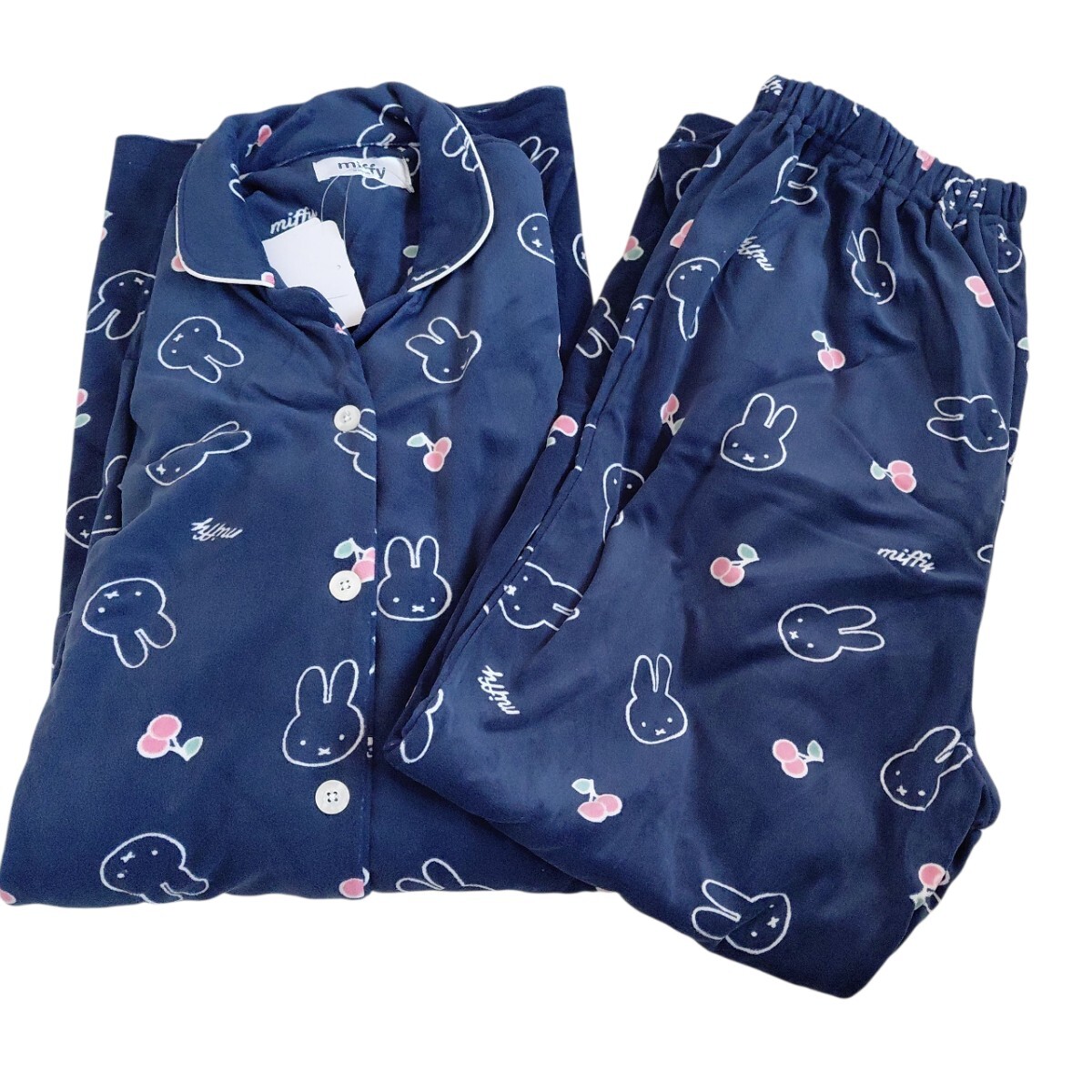 ☆タグ付き☆ミッフィーのべロアマタニティパジャマ（Ｍ～Ｌ）_画像1