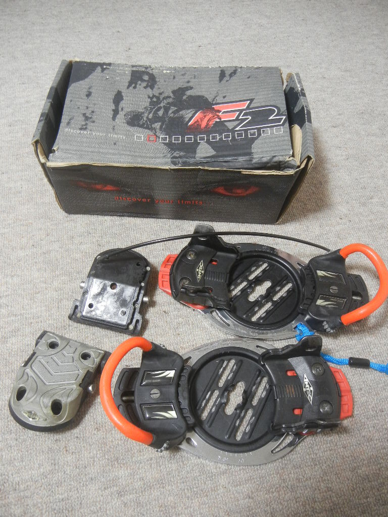 F2 インテック チタニウム(アルペンボード用)_画像3