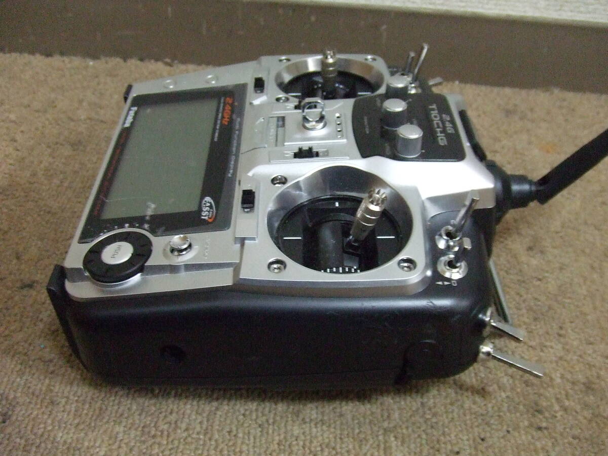 R684 フタバ T10CHG 2.4GHz プロポ 送信機 RC ラジコン FUTABA 中古 未確認 現状 ジャンク_画像5