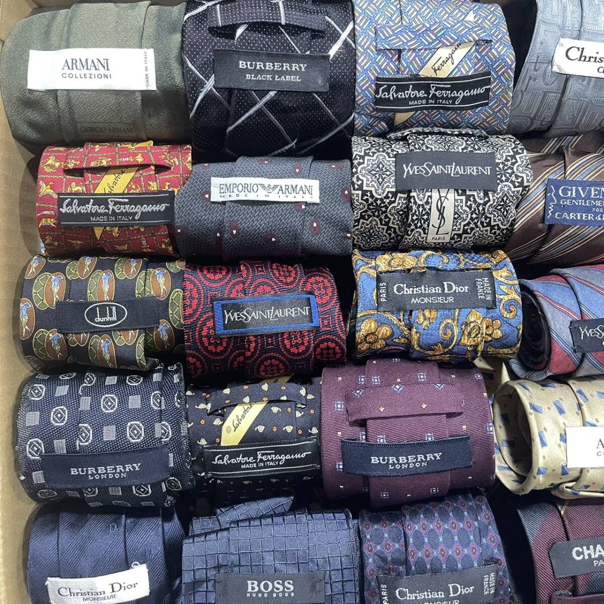 400本以上 25.00kg 新品同様など 大量 ネクタイ ブランド CHANEL BURBERRY FENDI VERSACE Ralph Laurenなど Lot Mixed まとめ セット J29_画像2