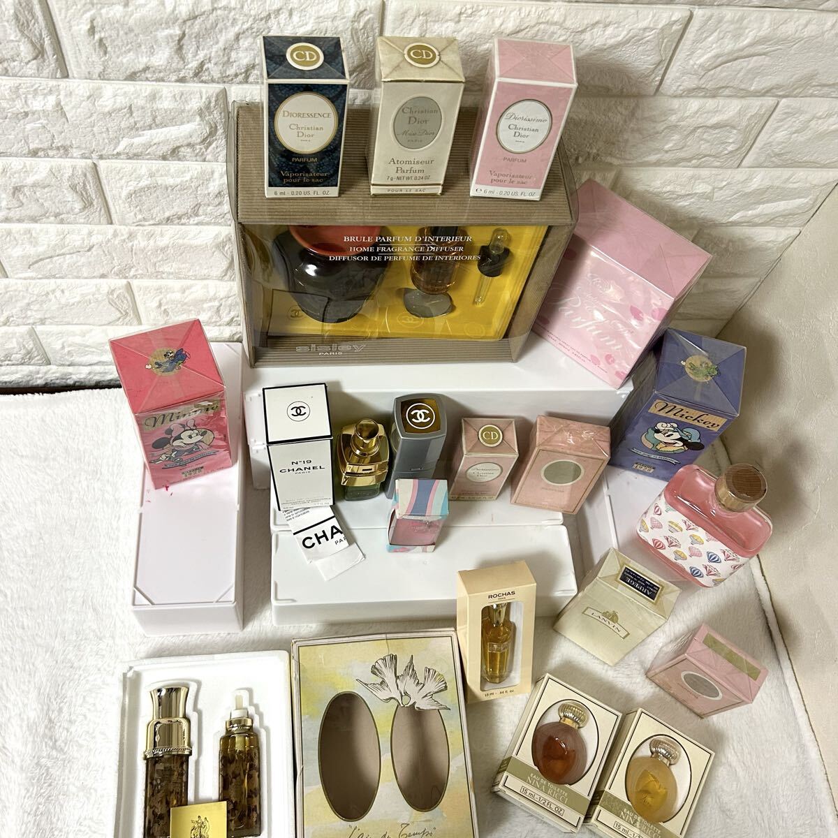 1 старт все новый товар духи суммировать Chanel CHANEL/ Dior Dior/SISLEY/ Lanvin / Nina Ricci и т.п. 