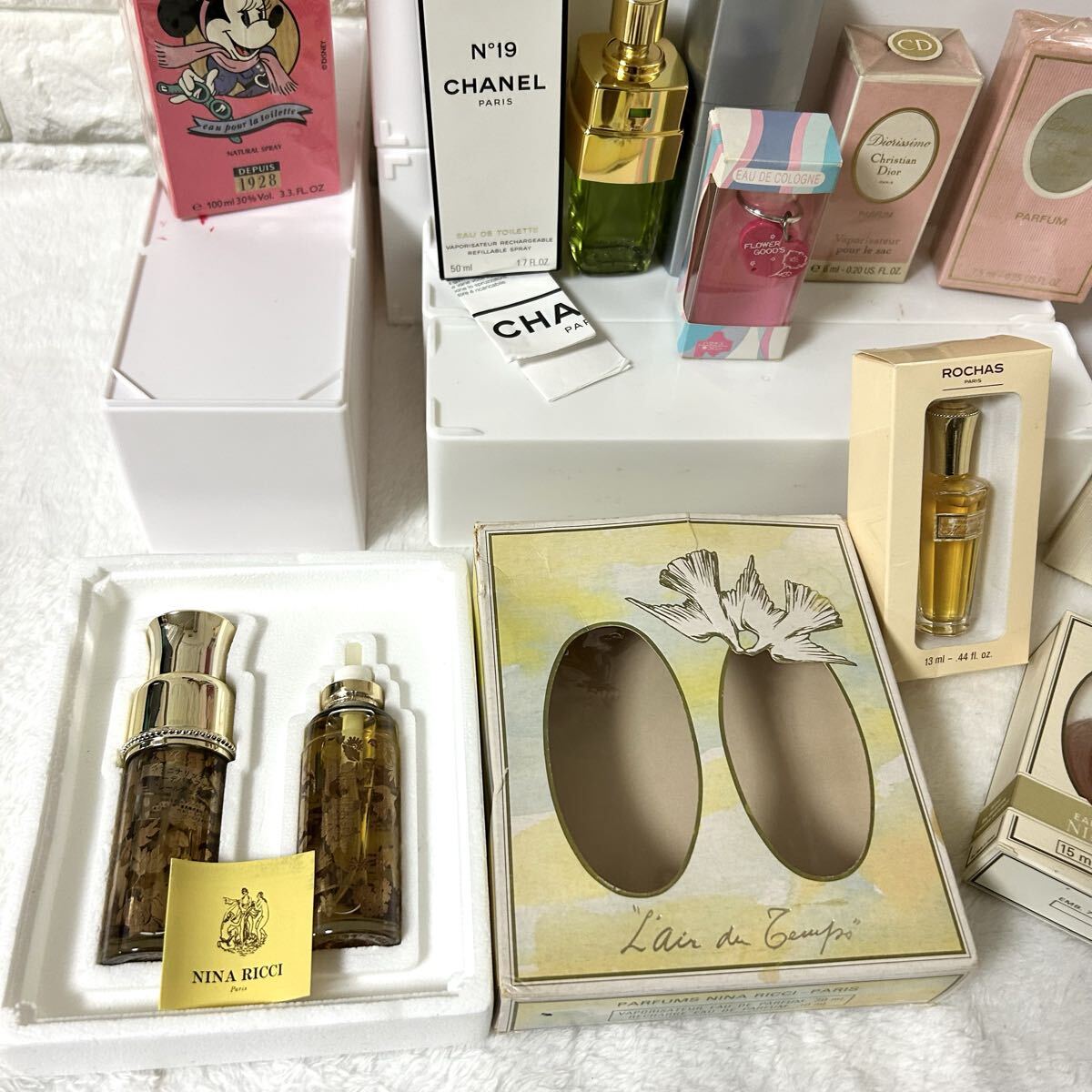 1 старт все новый товар духи суммировать Chanel CHANEL/ Dior Dior/SISLEY/ Lanvin / Nina Ricci и т.п. 