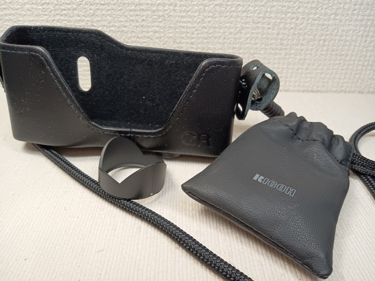 極上品 RICOH リコー GR1V ブラック (ソフトケース+フード) フィルムカメラ コンパクトフィルムカメラ_画像10