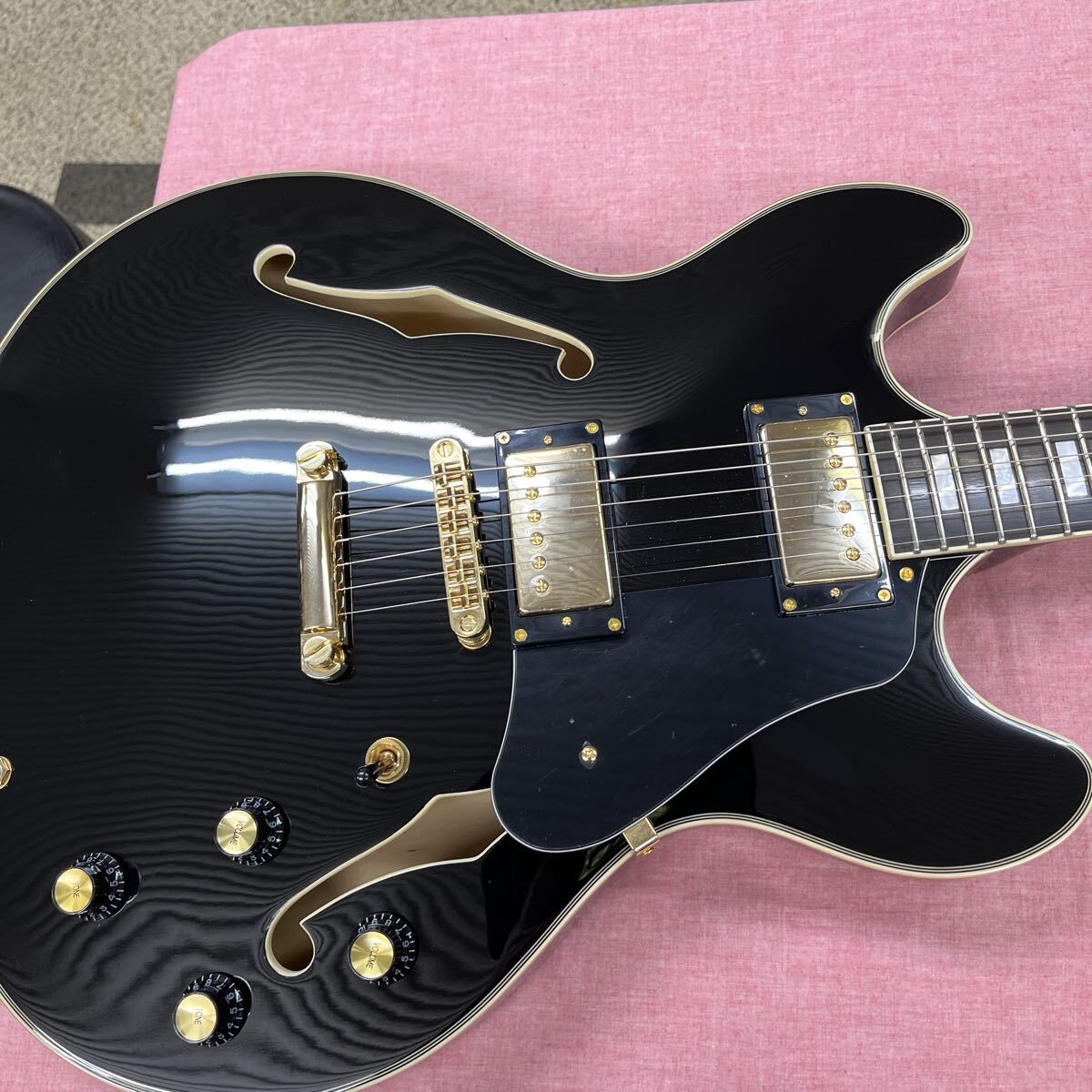 SIRE セミアコ H-7 ラリーカールトン 美品 セミハードケース付_画像3