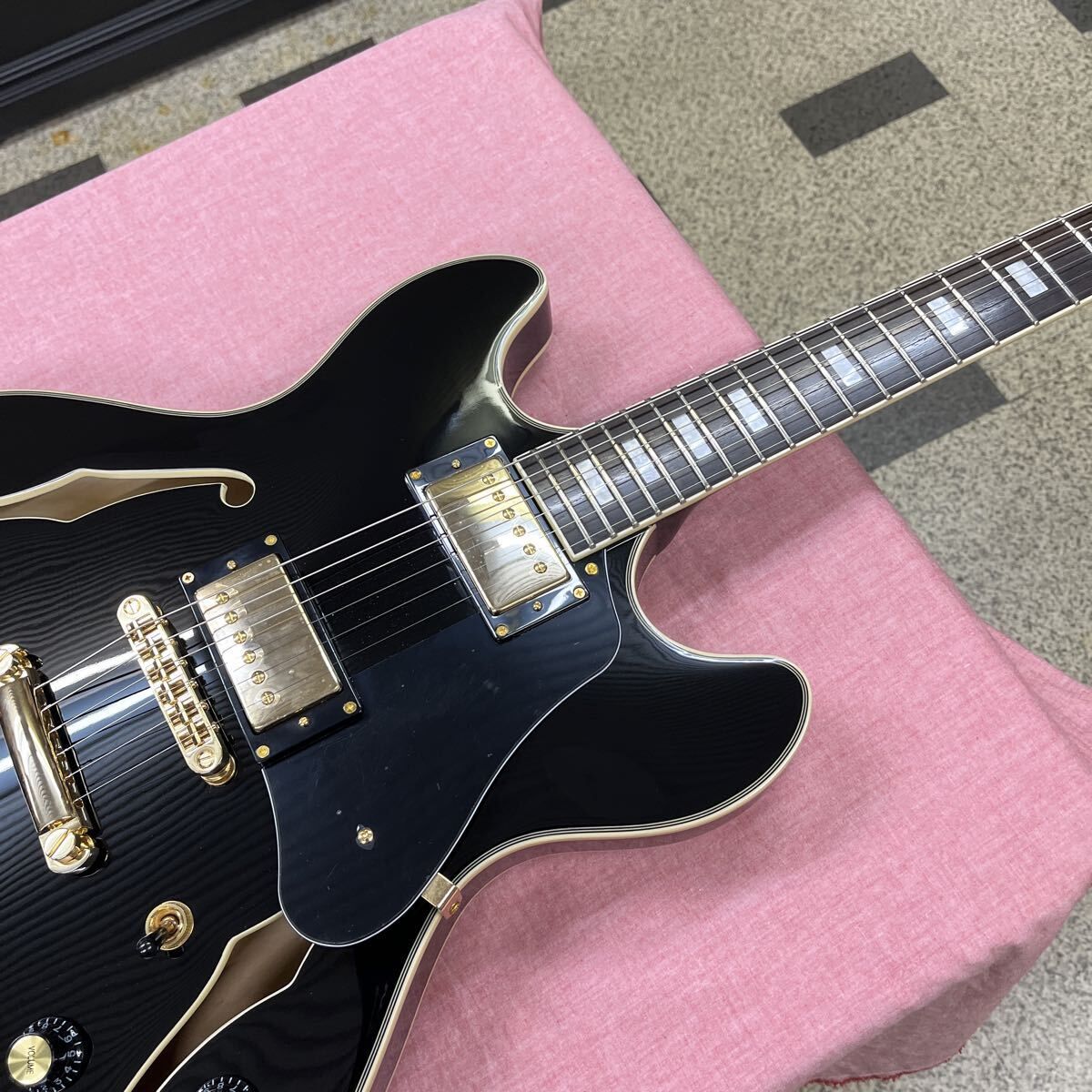 SIRE セミアコ H-7 ラリーカールトン 美品 セミハードケース付_画像6