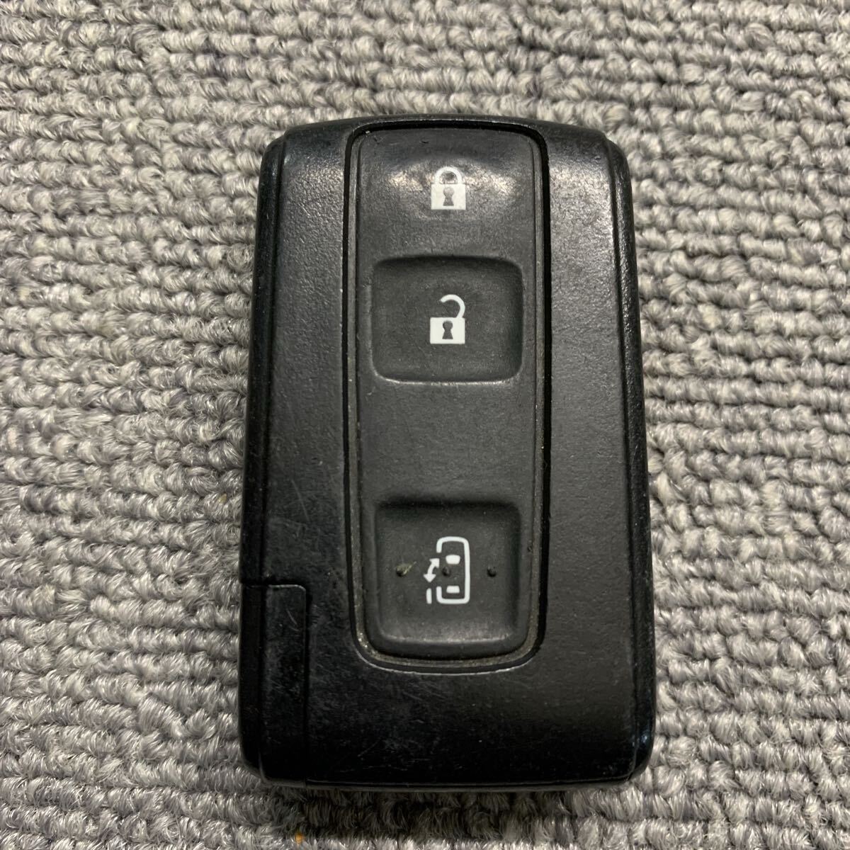 ムーヴ　タント　ミラ等　ダイハツ　純正　スマートキーレス　リモコン　鍵　3ボタン 007YUUL0429 刻印B 動作確認済　クリック感有　H604_画像1