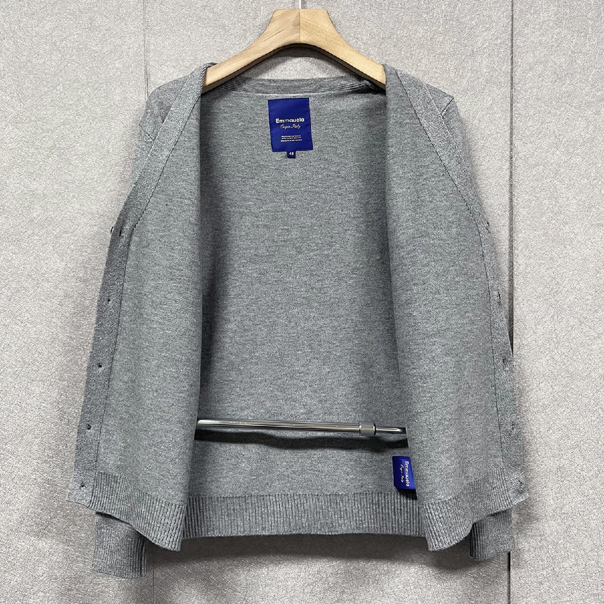 枚数限定・カーディガン 定価5万◆Emmauela・イタリア・ミラノ発◆上質 ウール混 ソフト ニット 無地 着せ シンプル 通勤通学 普段着 XL/50_画像2