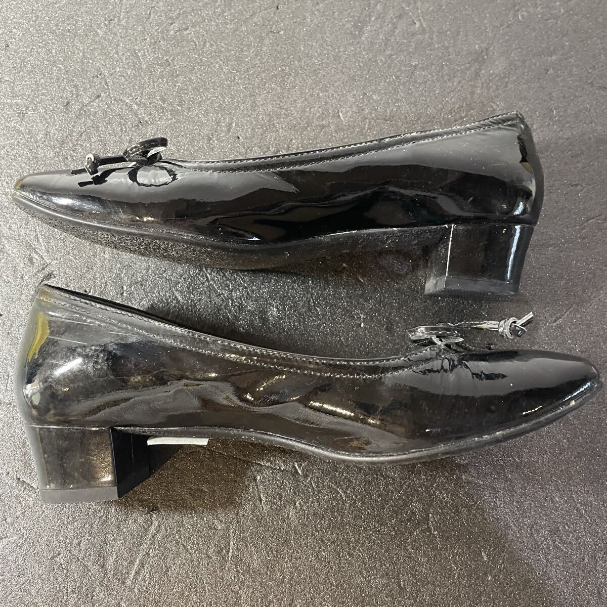 GINZAYOSHINOYA エナメル パンプス ブラック サイズ22.5 cm_画像4