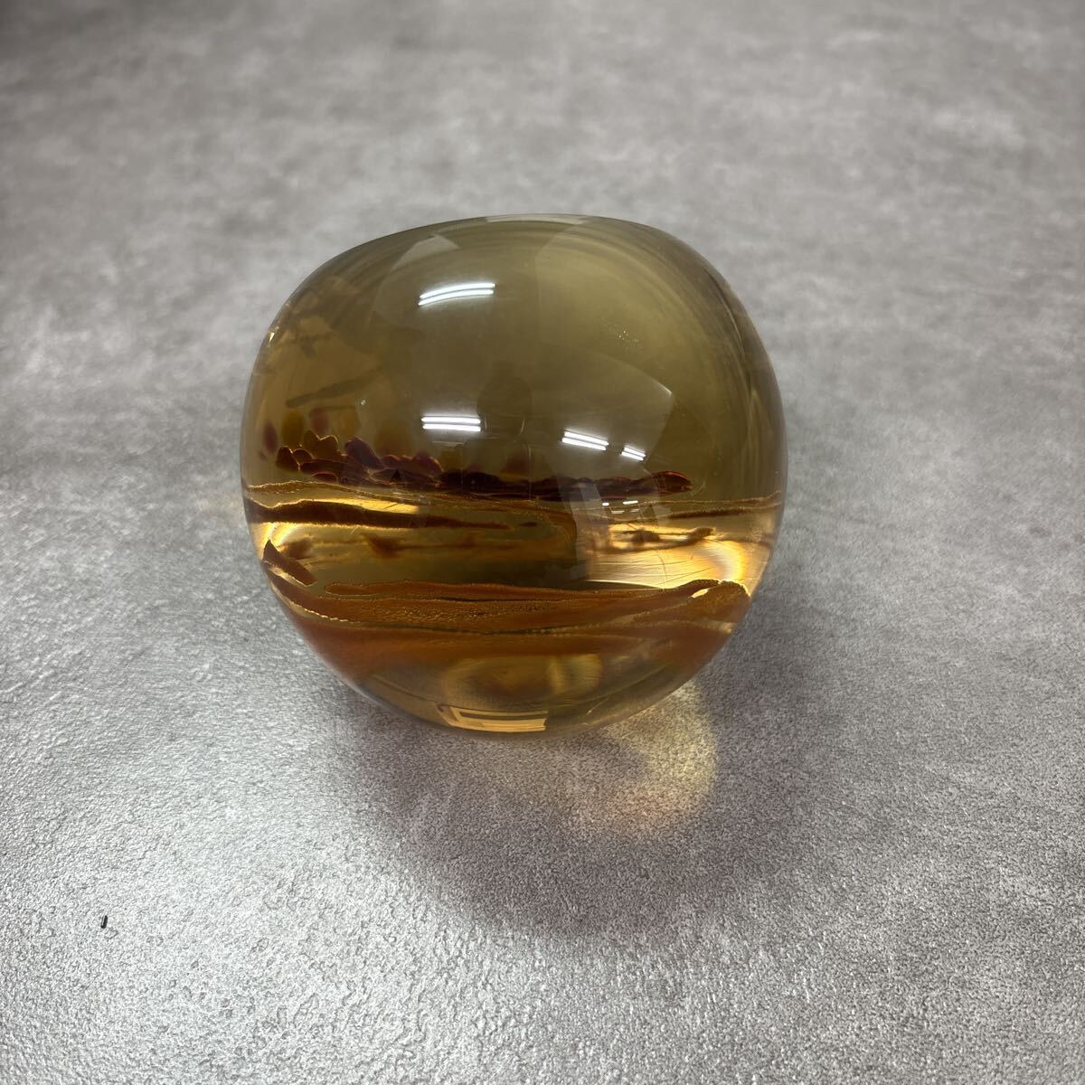 ケイスネス　Caithness ペーパーウェイト　琥珀　もみじ 置物 ガラス_画像3