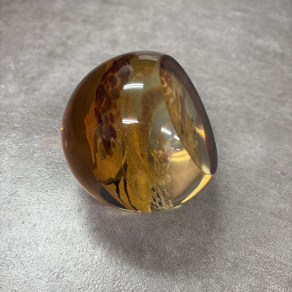 ケイスネス　Caithness ペーパーウェイト　琥珀　もみじ 置物 ガラス_画像4